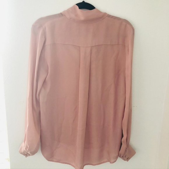INTERMIX Womens BLUSH 100% SILK FRONT TIE LONG SLEEVE BUTTON UP TOP Size 6 - Picture 2 of 8
